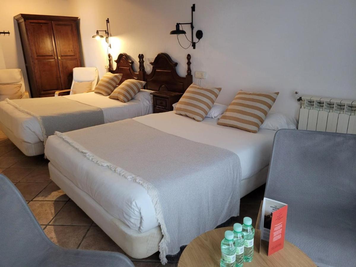 Hotel El Balcon De Las Nieves ลาซูเบีย ภายนอก รูปภาพ