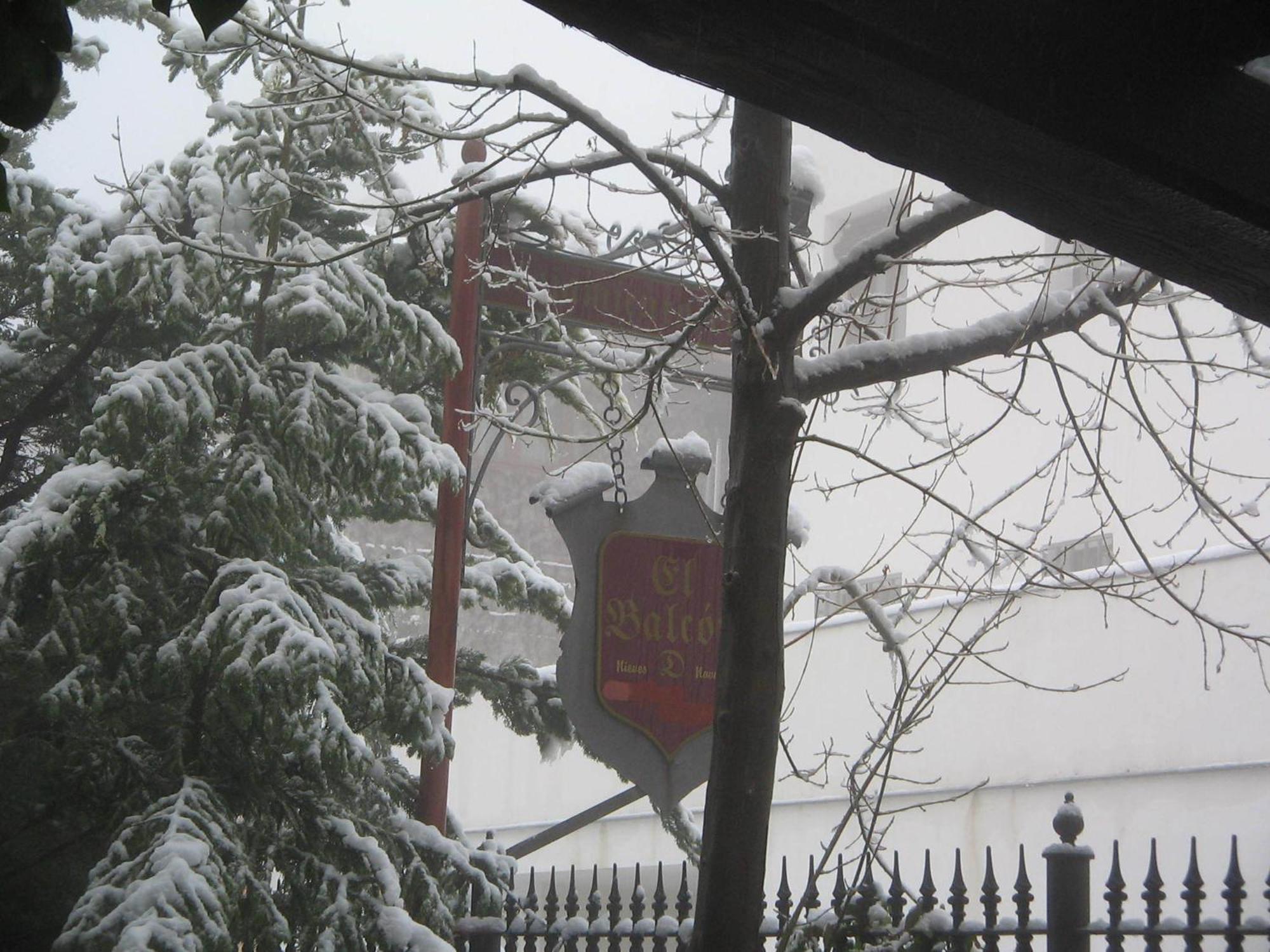 Hotel El Balcon De Las Nieves ลาซูเบีย ภายนอก รูปภาพ