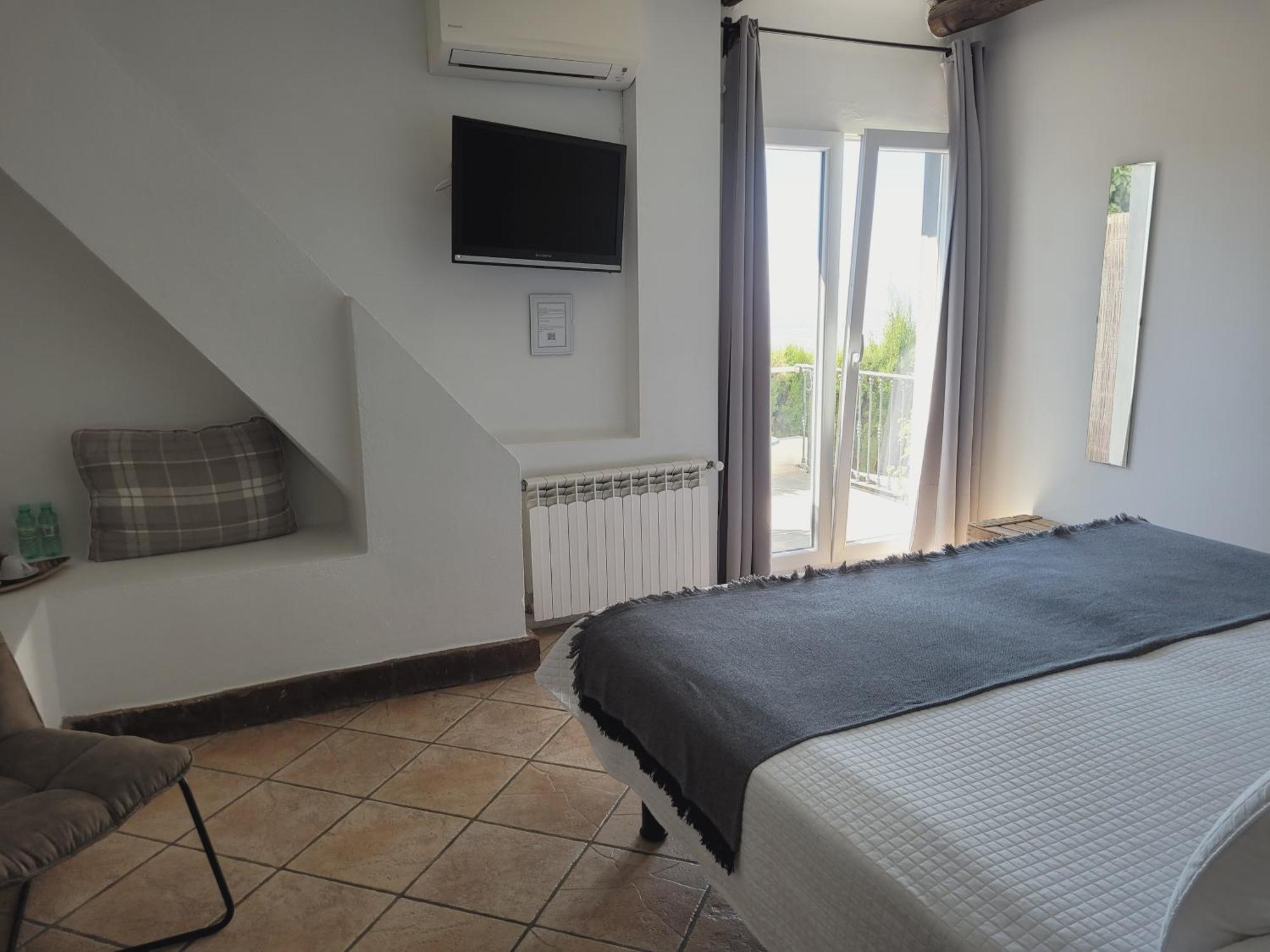 Hotel El Balcon De Las Nieves ลาซูเบีย ภายนอก รูปภาพ