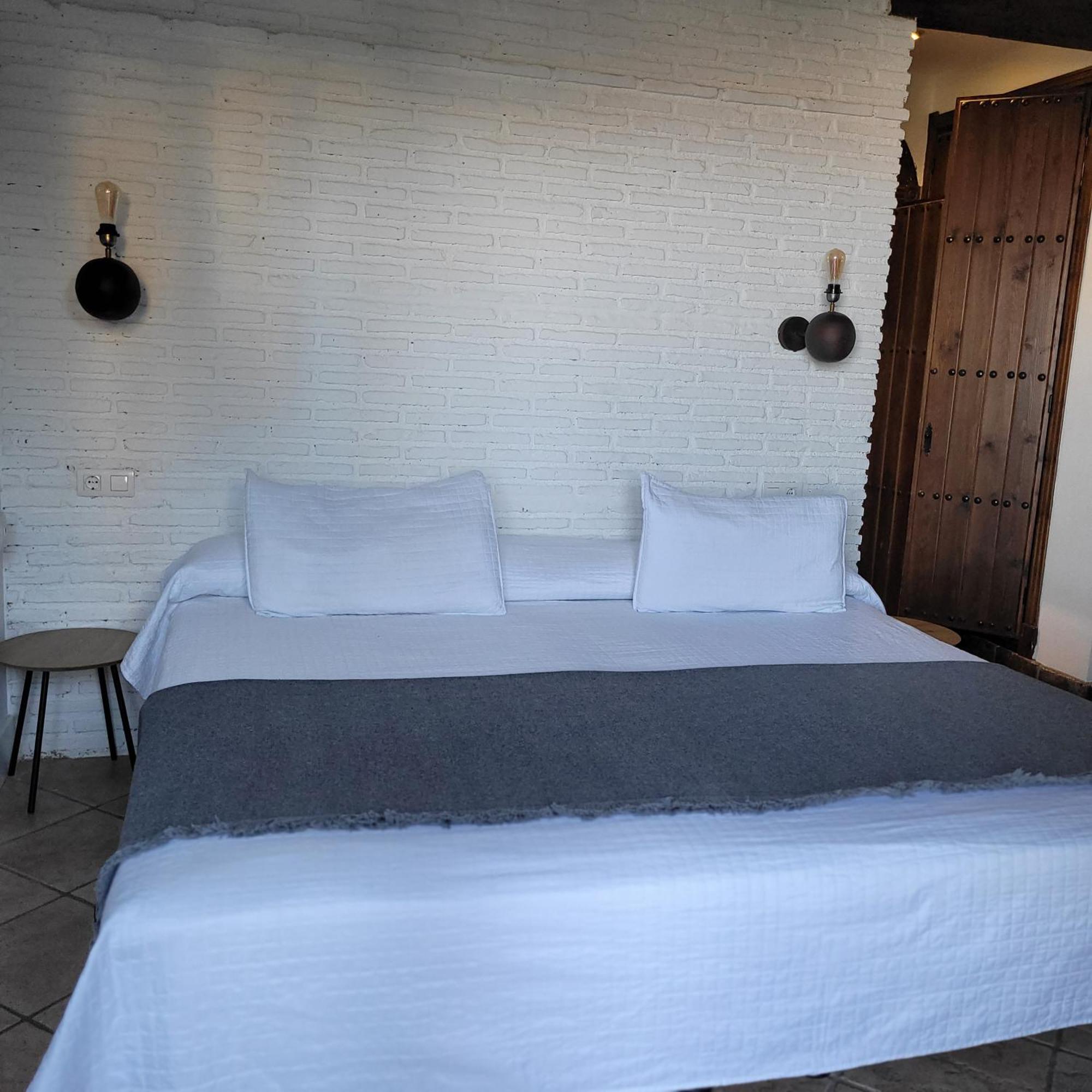 Hotel El Balcon De Las Nieves ลาซูเบีย ภายนอก รูปภาพ