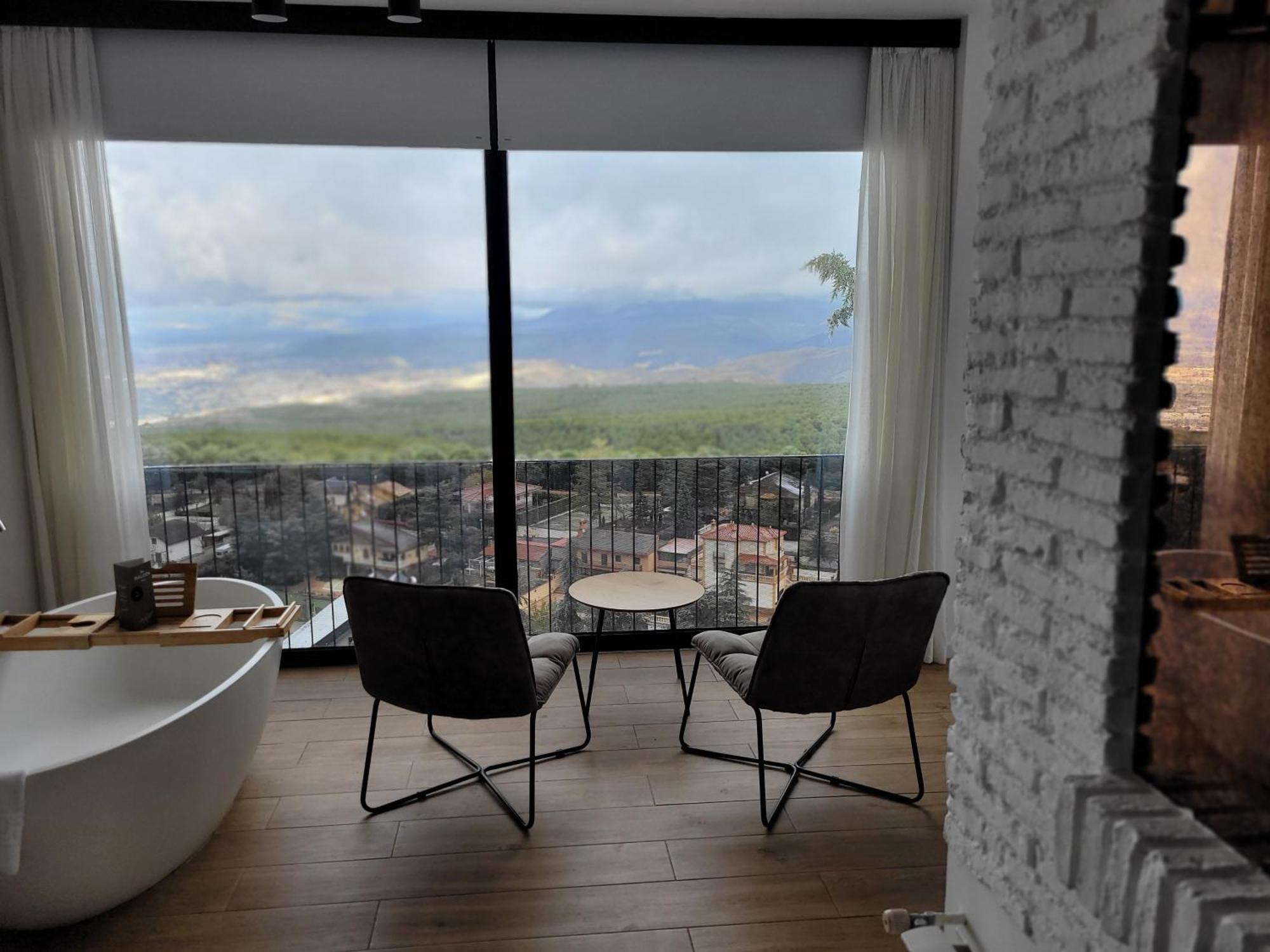 Hotel El Balcon De Las Nieves ลาซูเบีย ภายนอก รูปภาพ