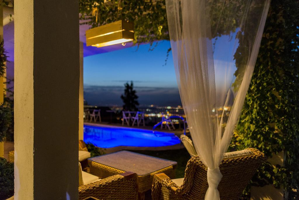Hotel El Balcon De Las Nieves ลาซูเบีย ภายนอก รูปภาพ